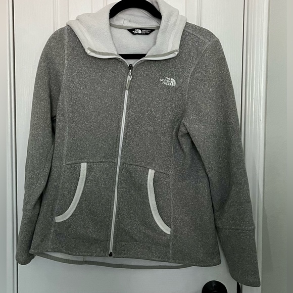 NORTH FACE WOMEN’S JACKET, Grey Heather fleece , size medium - Picture 2 of 9